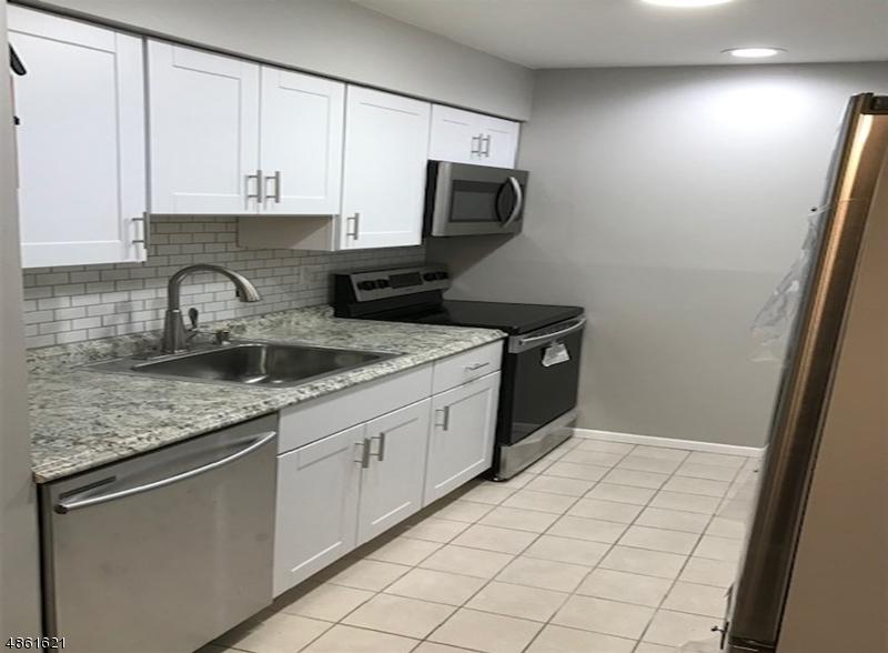 731 Belleville Ave C2 - Photo 1