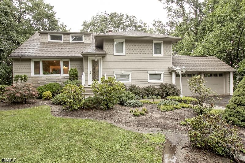 25 Orchard Ln - Photo 1
