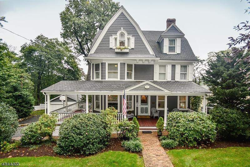 16 Oak Ridge Ave - Photo 1