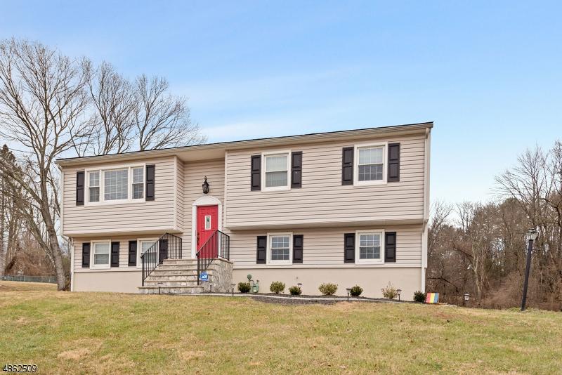 11 Meadow Ln - Photo 1