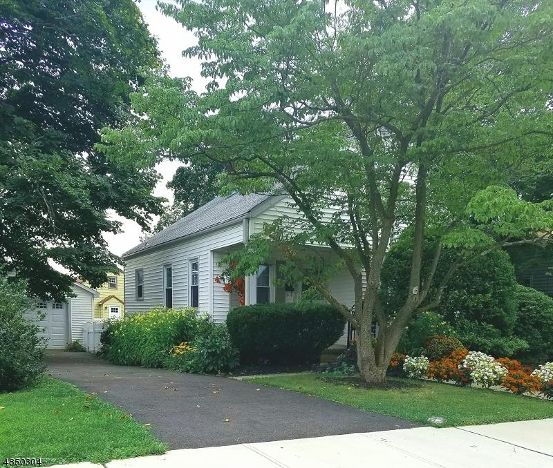 4 Monroe St - Photo 1