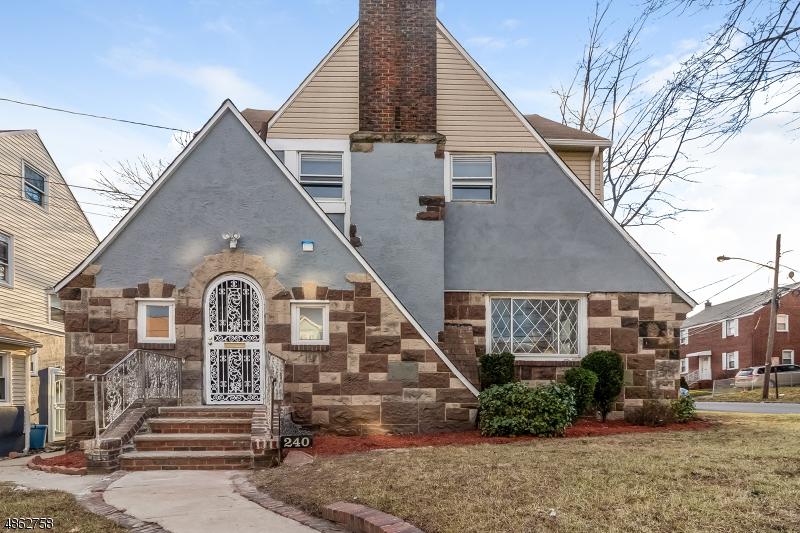 240 Williamson Ave - Photo 1