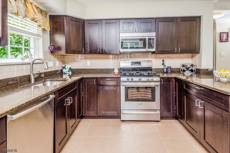 11 Tavern Ln - Photo 1