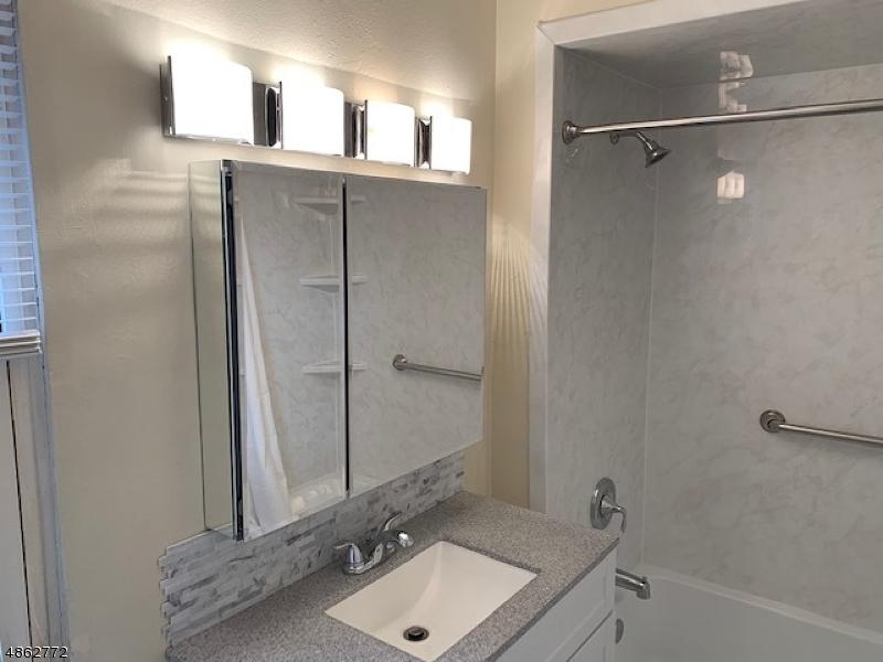 26 Clinton St Unit 12 - Photo 1