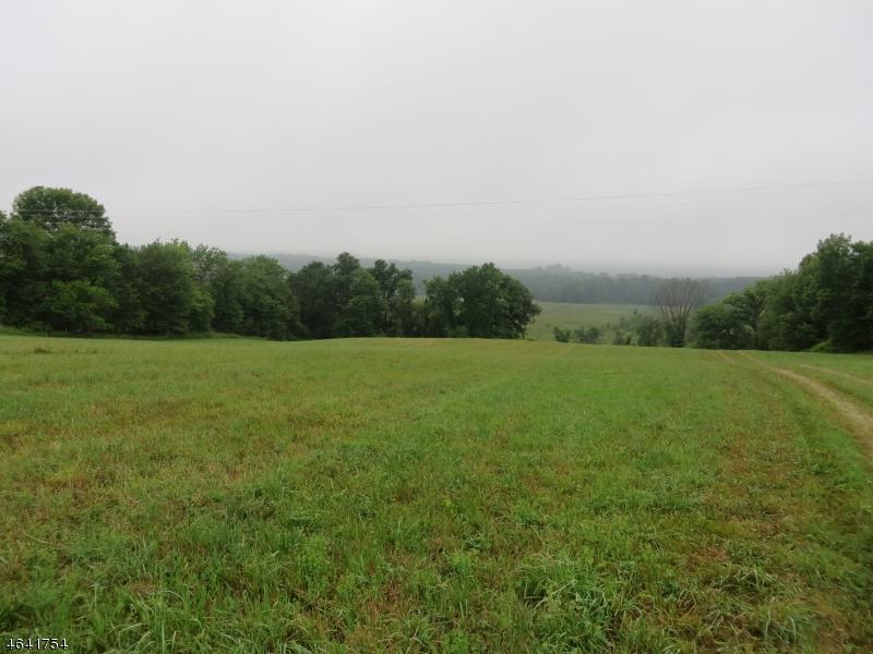 22 Hickory Rd - Photo 1