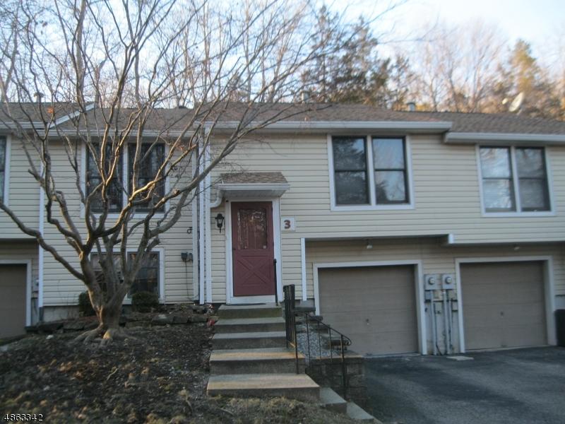 3 Pippin Ln - Photo 1