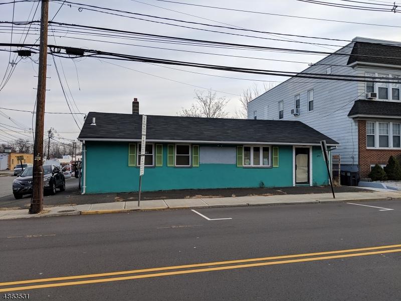 692 Passaic Ave - Photo 1