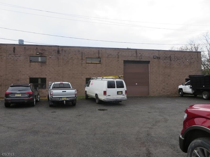236 Dukes Parkway East - Photo 1