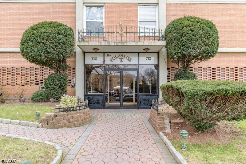 704 N Broad St - Photo 1
