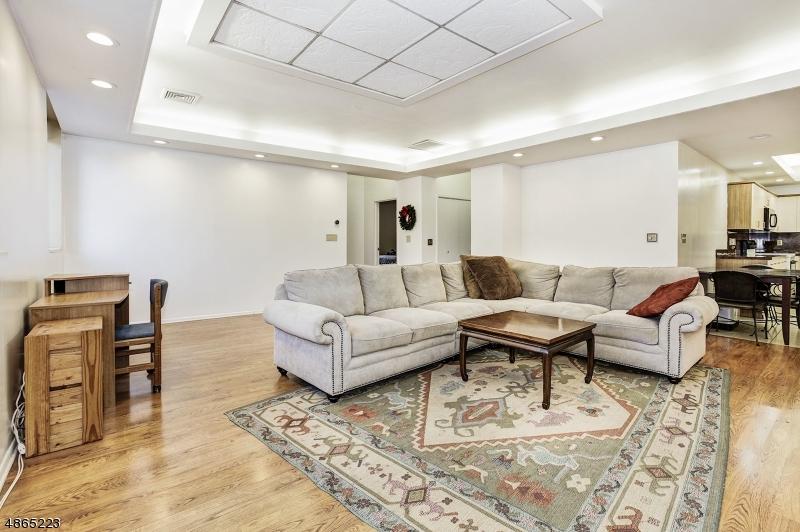 75 Liberty Ave - Photo 1
