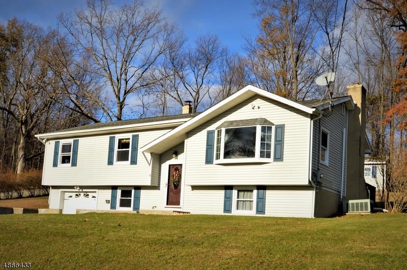 4 Geraldine Dr - Photo 1