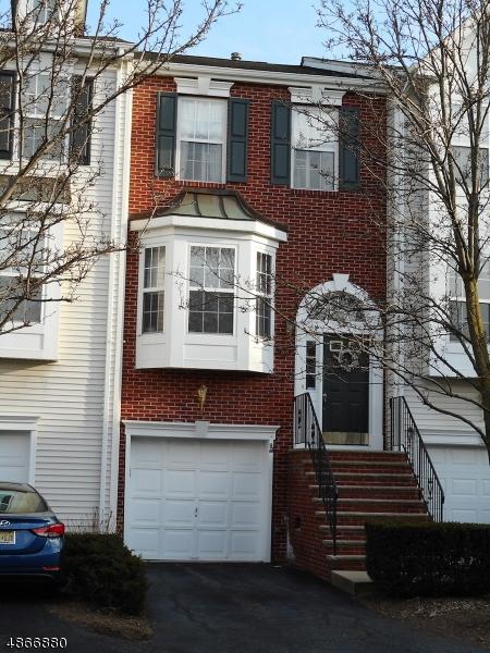 205 Cheshire Ct - Photo 1