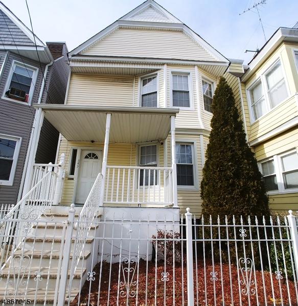 349 Bergen Ave - Photo 1