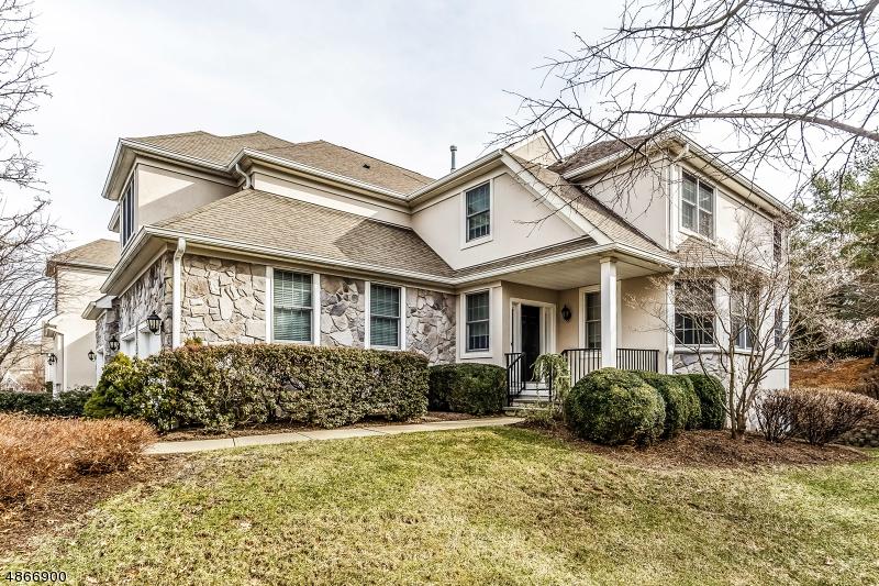 15 Dickinson Rd - Photo 1