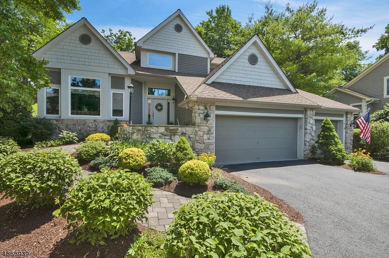 17 Red Oak Dr - Photo 1