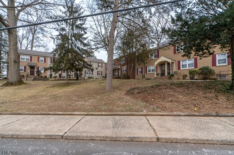311 Lincoln Park E - Photo 1