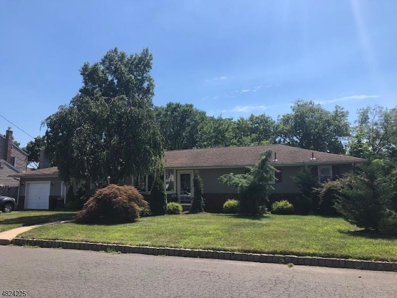 19 Crestwood Ln - Photo 1