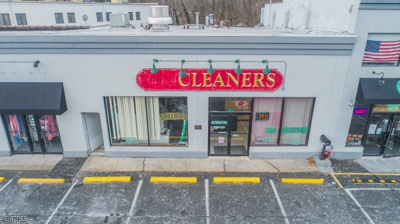 142 S Livingston Ave - Photo 1