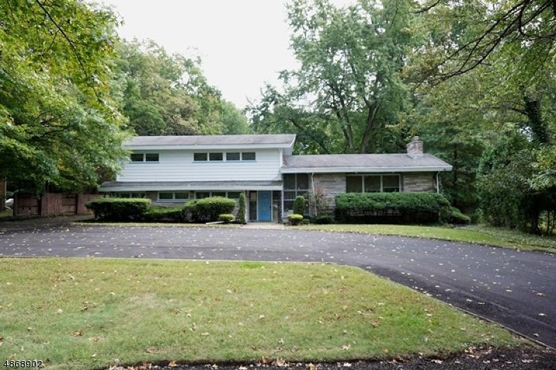 623 Raritan Rd - Photo 1