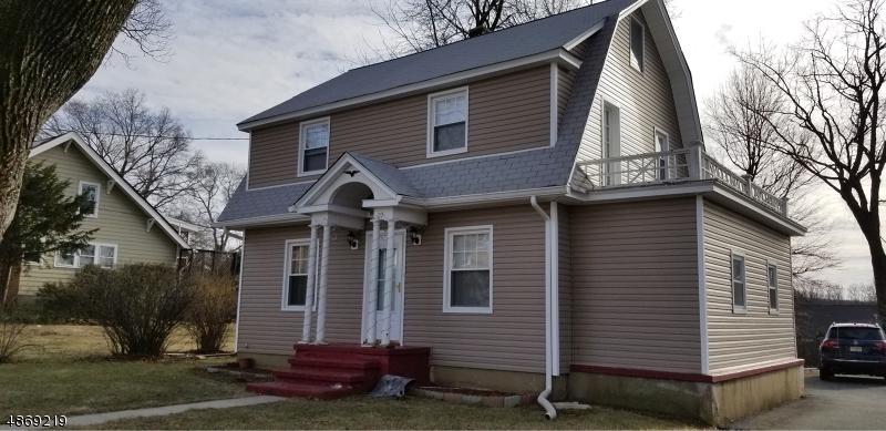 27 Bassett Ave - Photo 1