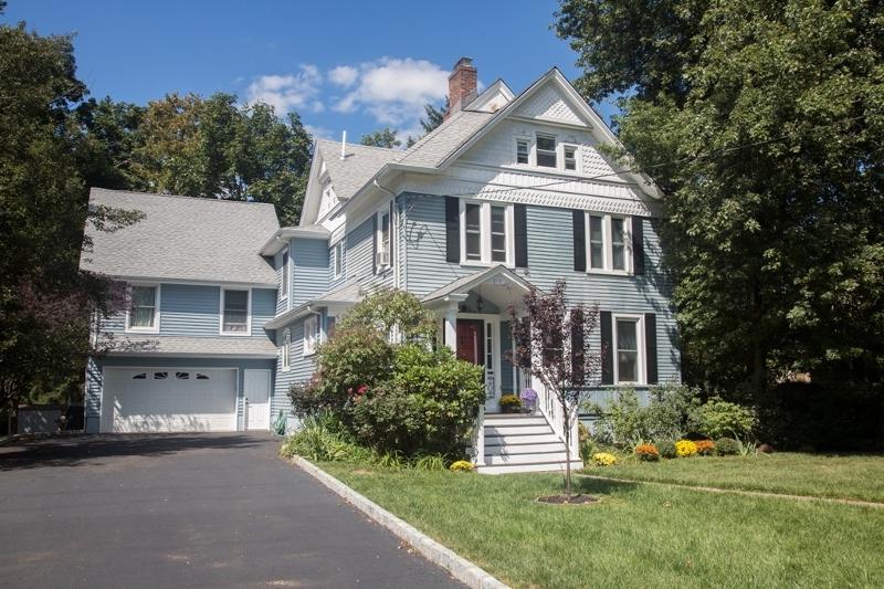 218 W Dudley Ave - Photo 1