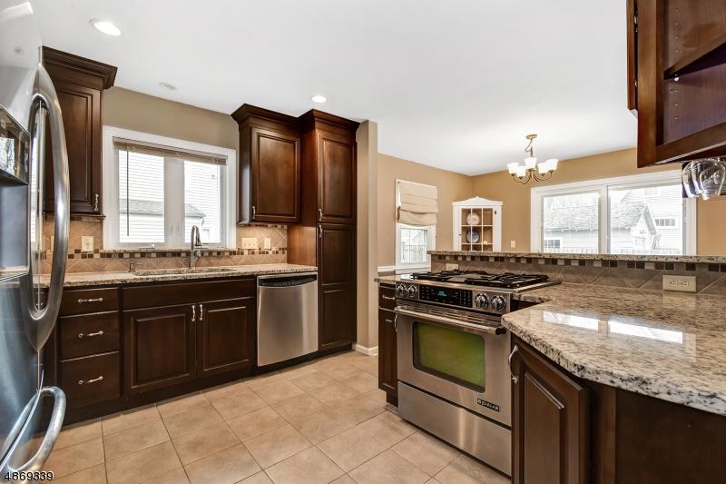 1002 Grandview Ave - Photo 1