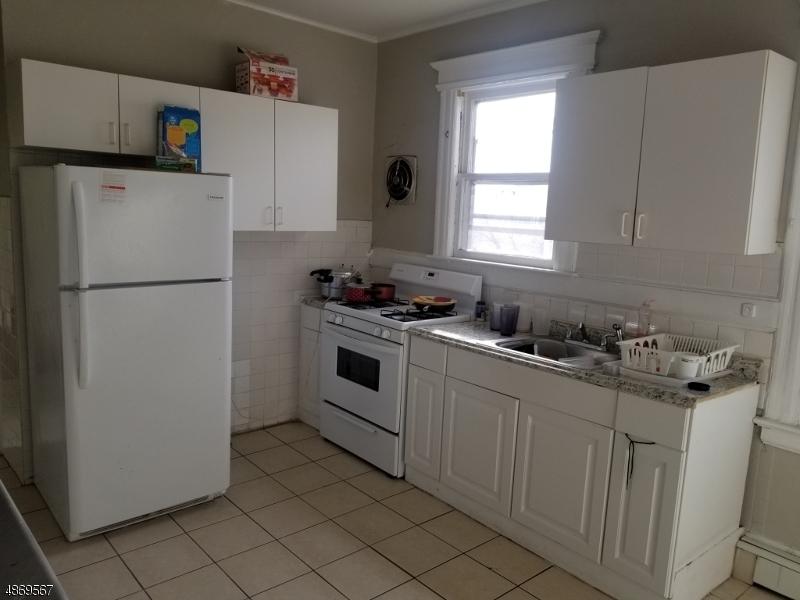 9 Newton Place - Photo 1