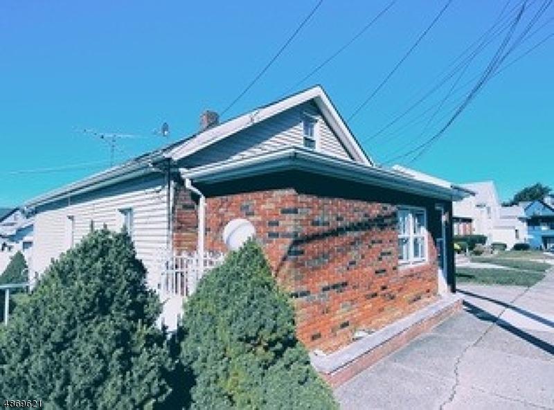 62 Howard Street - Photo 1