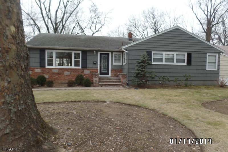 17 Pier Ln - Photo 1