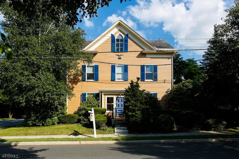 301 Grand Ave - Photo 1