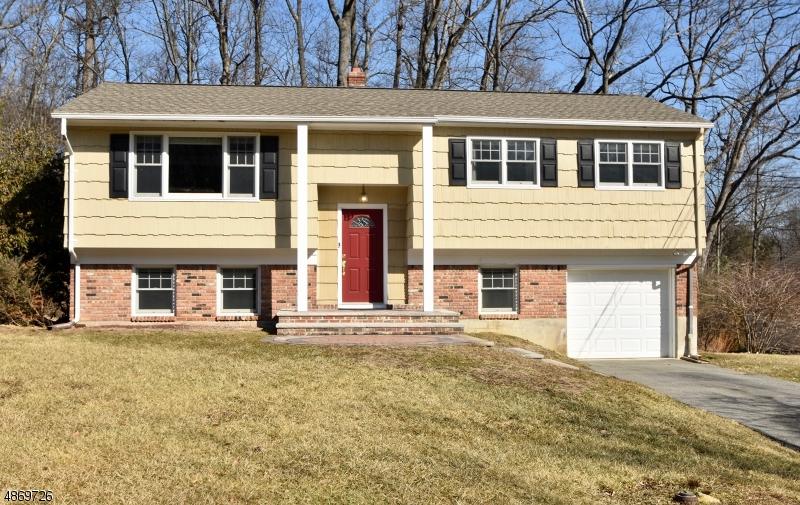 8 Holly Dr - Photo 1
