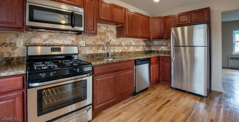 114 Franklin St - Photo 1