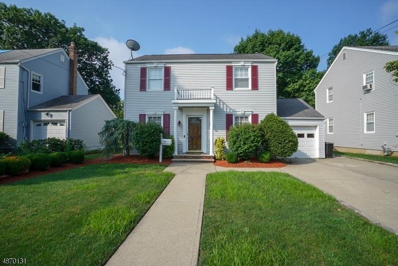 448 Stratford Rd - Photo 1
