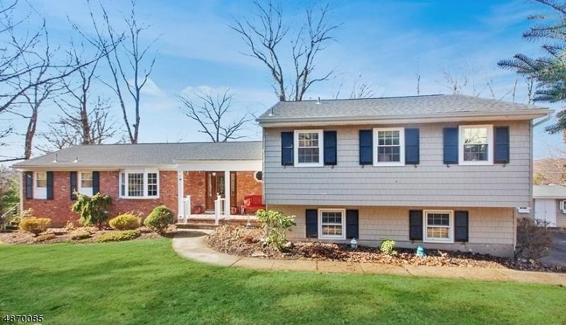 7 Skyline Dr - Photo 1