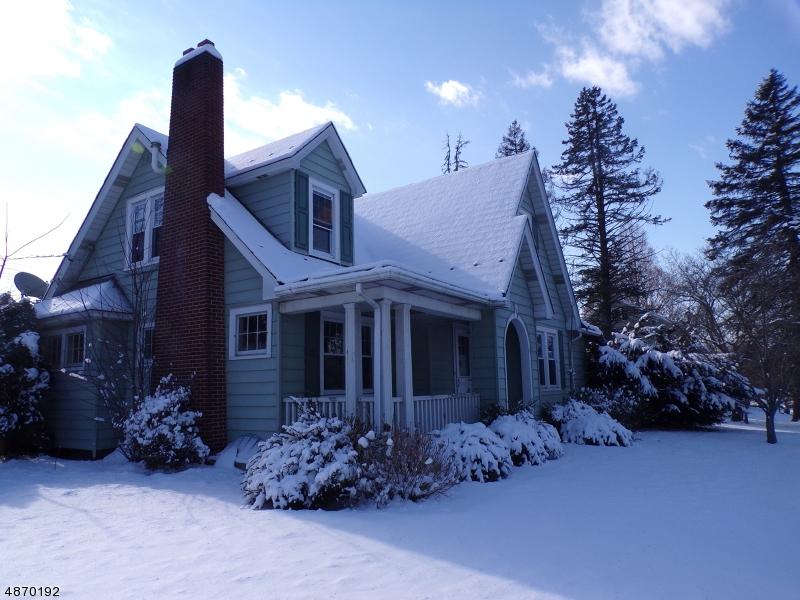 308 St James Ave - Photo 1