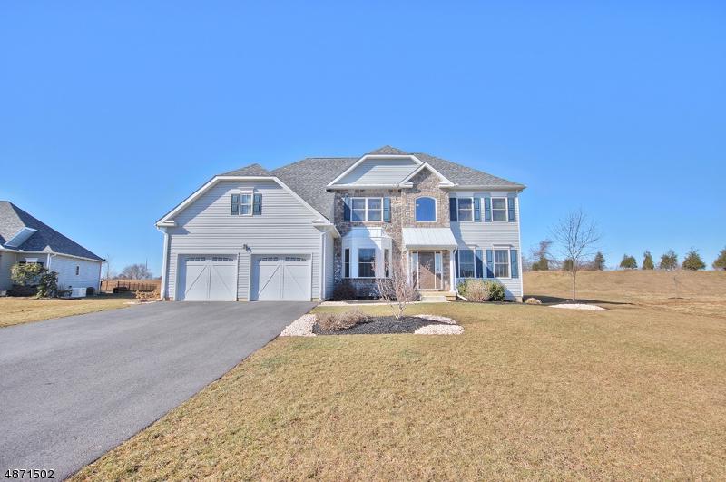 3935 White Barn Lane - Photo 1