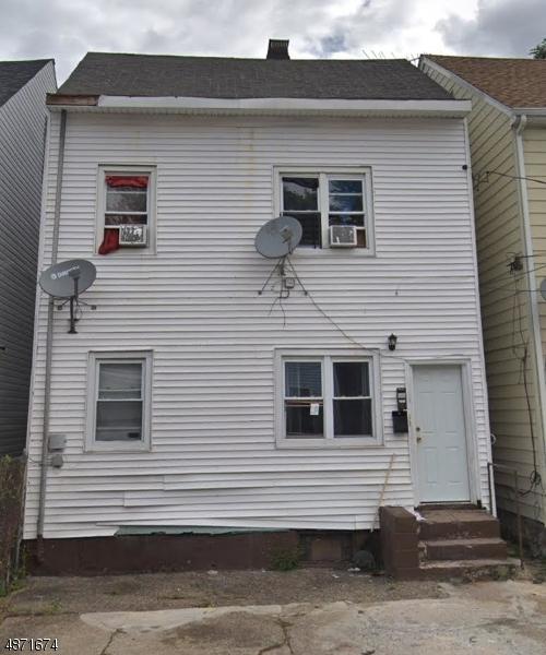 3 Park Pl - Photo 1