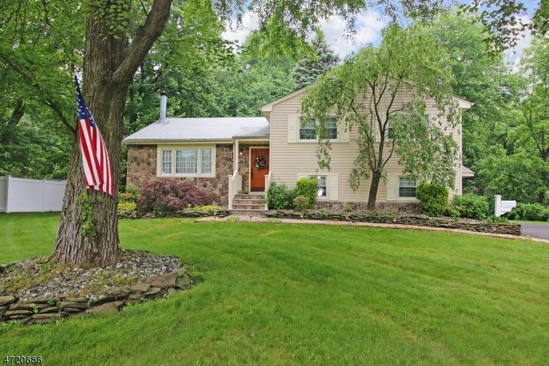 486 Cedar Hill Ave - Photo 1