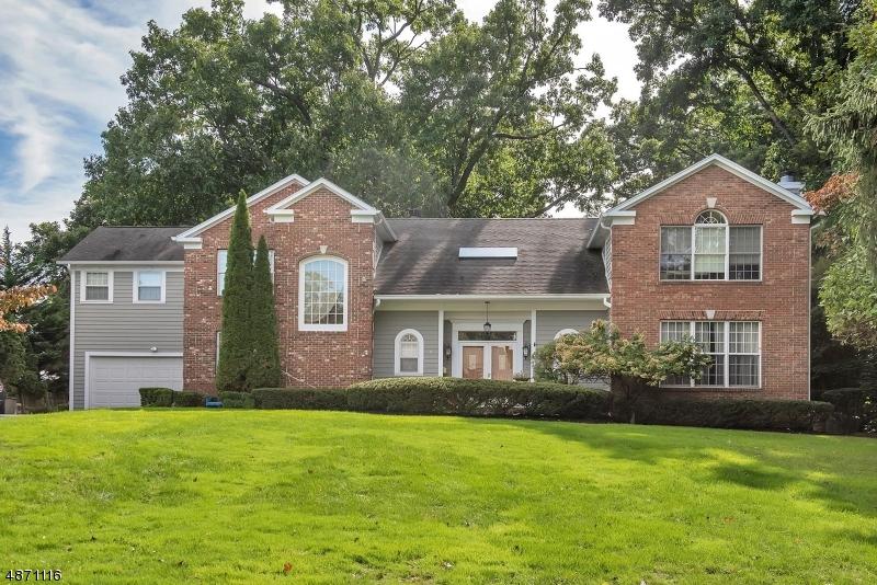16 Heller Dr - Photo 1