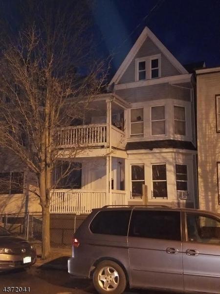 33 Garfield Ave - Photo 1