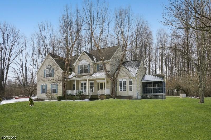 4 Rosewood Dr - Photo 1