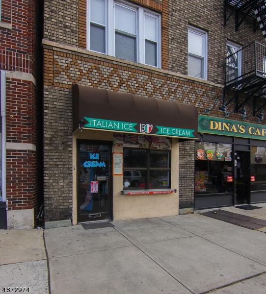 734 Kearny Ave - Photo 1