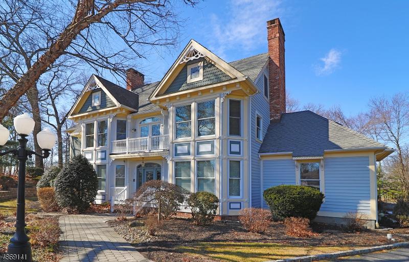 7 Justin Dr - Photo 1