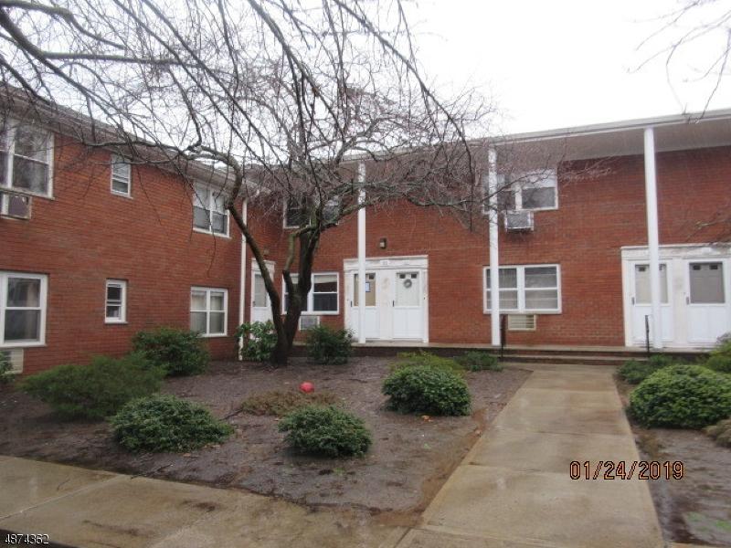 53 Knox Ter - Photo 1