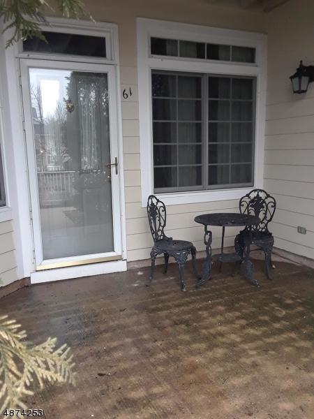 61 Wentworth Rd - Photo 1