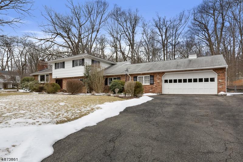 68 Clearmont Ave - Photo 1
