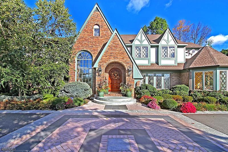 12 Carriage Hill Dr - Photo 1