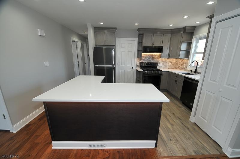 506 E Price St - Photo 1