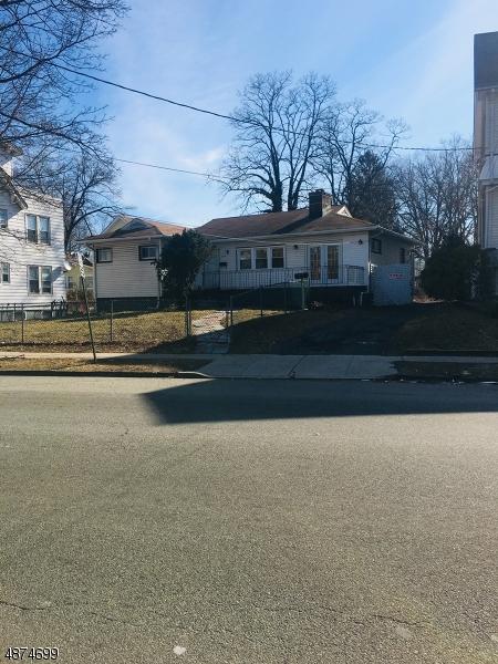 204 Orange Ave - Photo 1