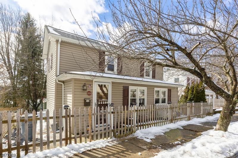 1036 Birch St - Photo 1